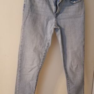 Levi 711 Skinny Jeans